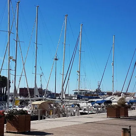 Frank House 公寓 卡利亚里